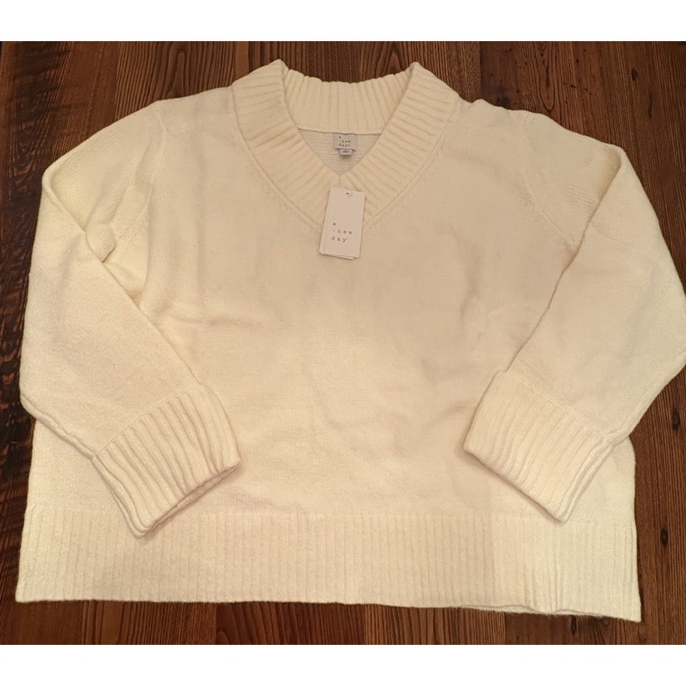 A new day Womens Ivory Cozy Cashmere-like Sweater V-neck 2X NWT